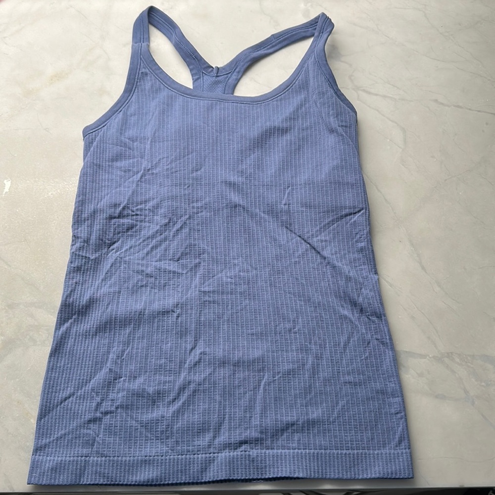 Lululemon ebb to street size 6